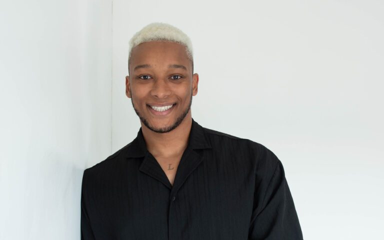 Découvrez Léo, consultant support EDI chez TX2 CONCEPT